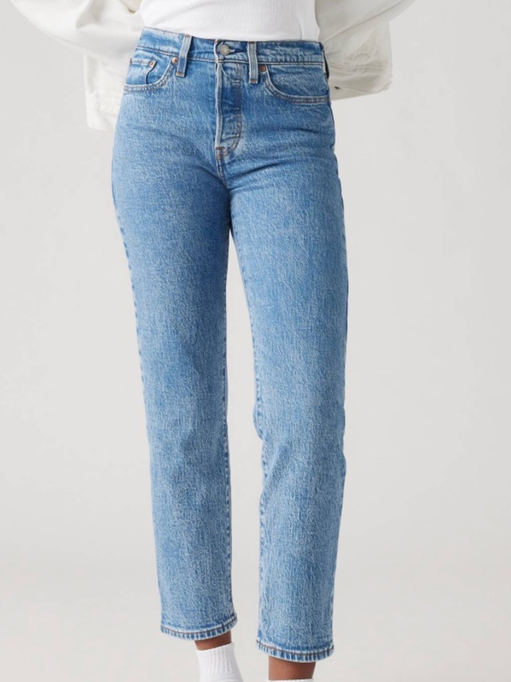 90. LEVIS WEDGIE STRAIGHT JEAN
